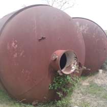 2 цистерны по 15 тонн каждая, в г.Комрат