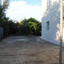 Прекрасный дом с незавершенным ремонтом, в г.Поти