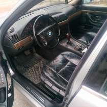Продаю автомобиль БМВ, в г.Баку
