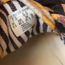 Кеды Vans, в Москве