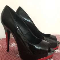 Туфли 38 размер чёрные, в Железнодорожном