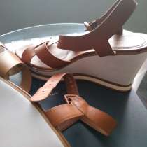 Босоножки на танкетке, в Москве