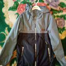 Продам детскую куртку, в Калуге