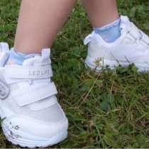 Кроссовки с подсветкой, в Ижевске