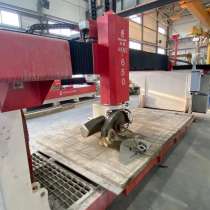 Продается фрезерно-мостовой 5-и координатный станок "HKNC-65, в Москве