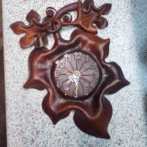 Декоративные часы настенные из НАТУРАЛЬНОЙ КОЖИ, в Москве