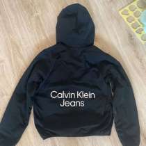 Calvin Klein Jeans Stacked Windbreaker мужская куртка, в Санкт-Петербурге