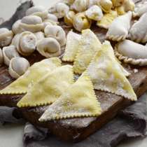 Muncitori la producerea semifabricatelor alimentare, в г.Кишинёв