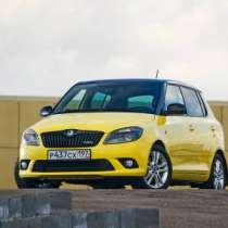 Подержанный автомобиль Skoda Фабия, в Томске