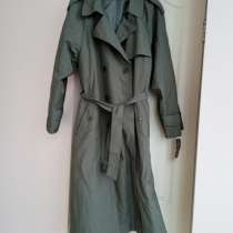 Новый демисезонный плащ, в г.Донецк