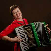 Ищу работу - педагог, музыкант, ведущая, массажист, в Тюмени