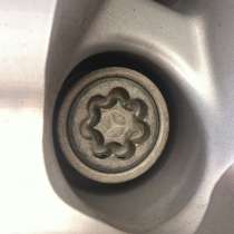 Снять секретку с колеса, в Москве