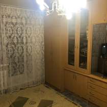 Продам трехкомнатную квартиру, в Барнауле