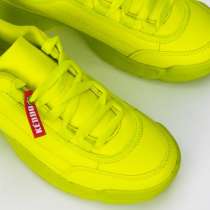 Кроссовки женские, в Москве