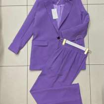 Костюм брючный женский, в Красногорске