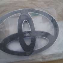 Эмблема задней крышки багажника Тойота РАВ-4, в Магнитогорске