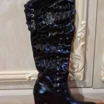 Сапоги лаковые р 39-38.Лак натуральный.Мех евро натур.Турция, в г.Донецк