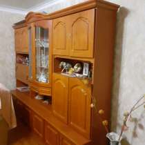 Продам стенку в хорошем состоянии, в Алуште