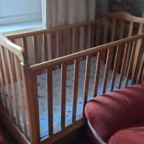 Продам манеж в хорошем состоянии, в г.Мариуполь