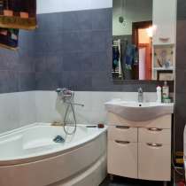 Продается двух комнатная в центре Тбилиси, в г.Тбилиси