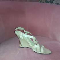 Продам женские босоножки, в г.Одесса