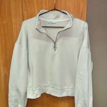 Полузамок от Stradivarius, в Санкт-Петербурге