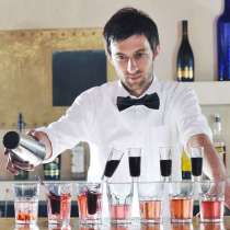 Официант-бармен в ресторан, в Санкт-Петербурге