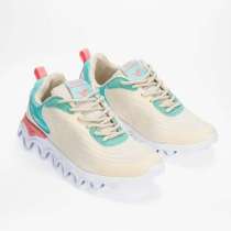 Кроссовки женские, в Москве