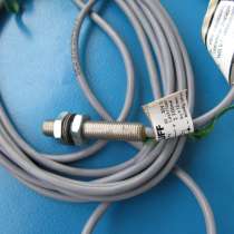 Бесконтактный датчик BALLUFF BES-516-324-E0, в Москве