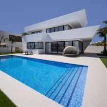 Стильная белоснежная вилла на продажу в Испании, Ла Марина, в Нижнем Новгороде