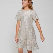 Блестящее платье, в Москве