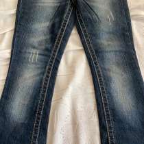 Джинсы, в Москве