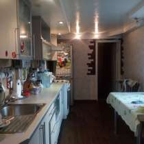 Продам 2-х уровневую квартиру в центре, в Таганроге