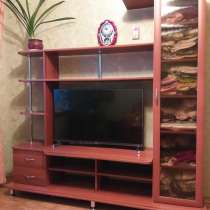 Продаю мебельную стенку, в Северодвинске