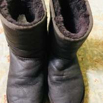 Угги на мальчика UGG Metallic Chololate. Цвет шоколадный, в Москве