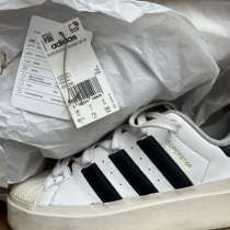 Кроссовки Adidas superstar 38,5 размер, в Москве