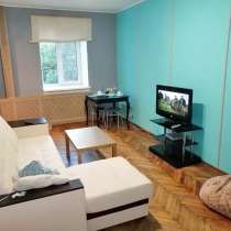 Современная квартира возле метро Обводный канал, в Санкт-Петербурге