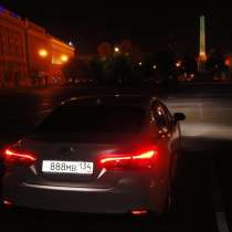 Новая Toyota Camry на свадьбу. В наличии 20 свадебных машин, в Волгограде