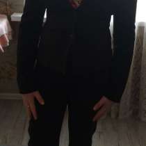 Костюмы женские, в Чапаевске