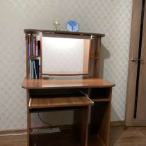Продаю компьютерный стол, в г.Караганда
