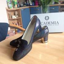 Брендовая обувь дешевл, в Москве