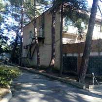Срочно продаётся земельный участок с 3-х этажным корпусом, в Туапсе