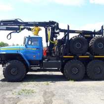 Лесовоз Урал ДВС 236НЕ2 с новым манипулятором в наличии, в Екатеринбурге