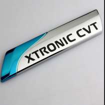 Эмблема задней двери Nissan, в Омске