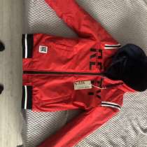 Куртка в отличном состоянии двух сторонняя, в Ейске