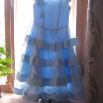 Платье + туфли р. 31, в Петрозаводске