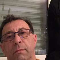 Юра, 60 лет, хочет пообщаться, в г.Алчевск