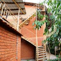 Бизнес, в Саках