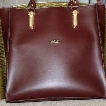 Вместительная модная сумка, в г.Киев