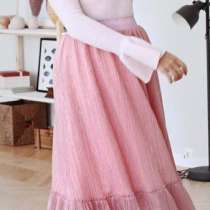 Юбка и водолазка, в Москве